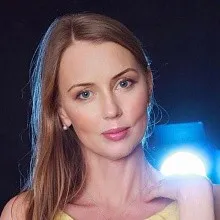 Елена Андрианова