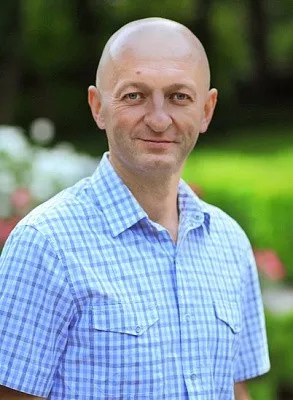 Резник Юрий