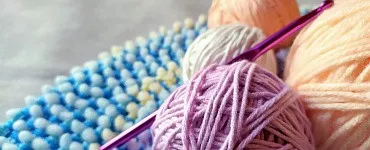 Стильный аксессуар: сумочка в технике ирландского кружева