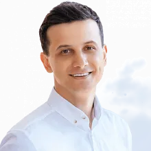 Олег Упилков