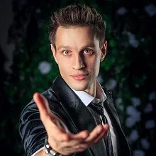 Илья Ларионов