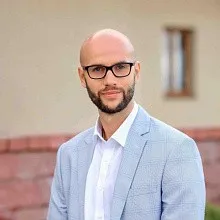 Дмитрий Бутузов