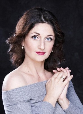 Етткандт Юлия