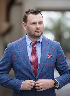 Елисеев Виктор