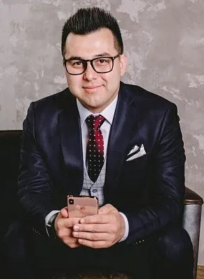 Валеев Азат