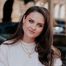 Алена Теплова