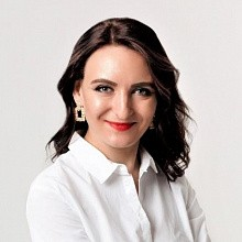 Елена Лукинская