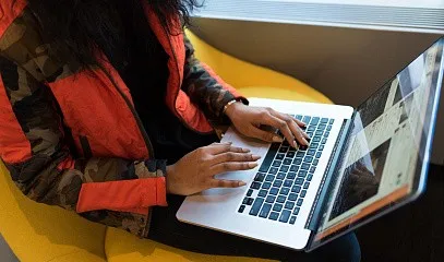 Мастер-класс «Начните зарабатывать от 100 000₽ онлайн, используя нейросети»