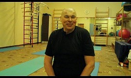 Алексей с помощью йоги борется с диабетом и другими недугами