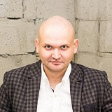 Илья Емельянов