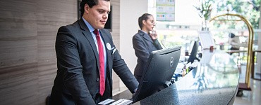 Администратор бассейна