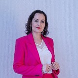 Анна Страгис