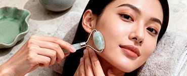 Скребковый массаж лица Гуа-ша