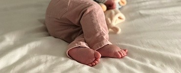 Няня (работник по уходу и присмотру за детьми)