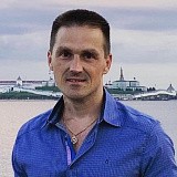 Роман Саляхутдинов