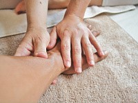 Обучение массажу онлайн: возможно ли?