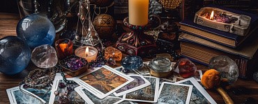 Курс «Как легко читать расклады на любовь и отношения»